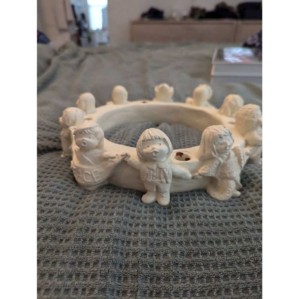 Vintage Abbey Press SMall World Advent Wreath Candle Holder Ring Decor